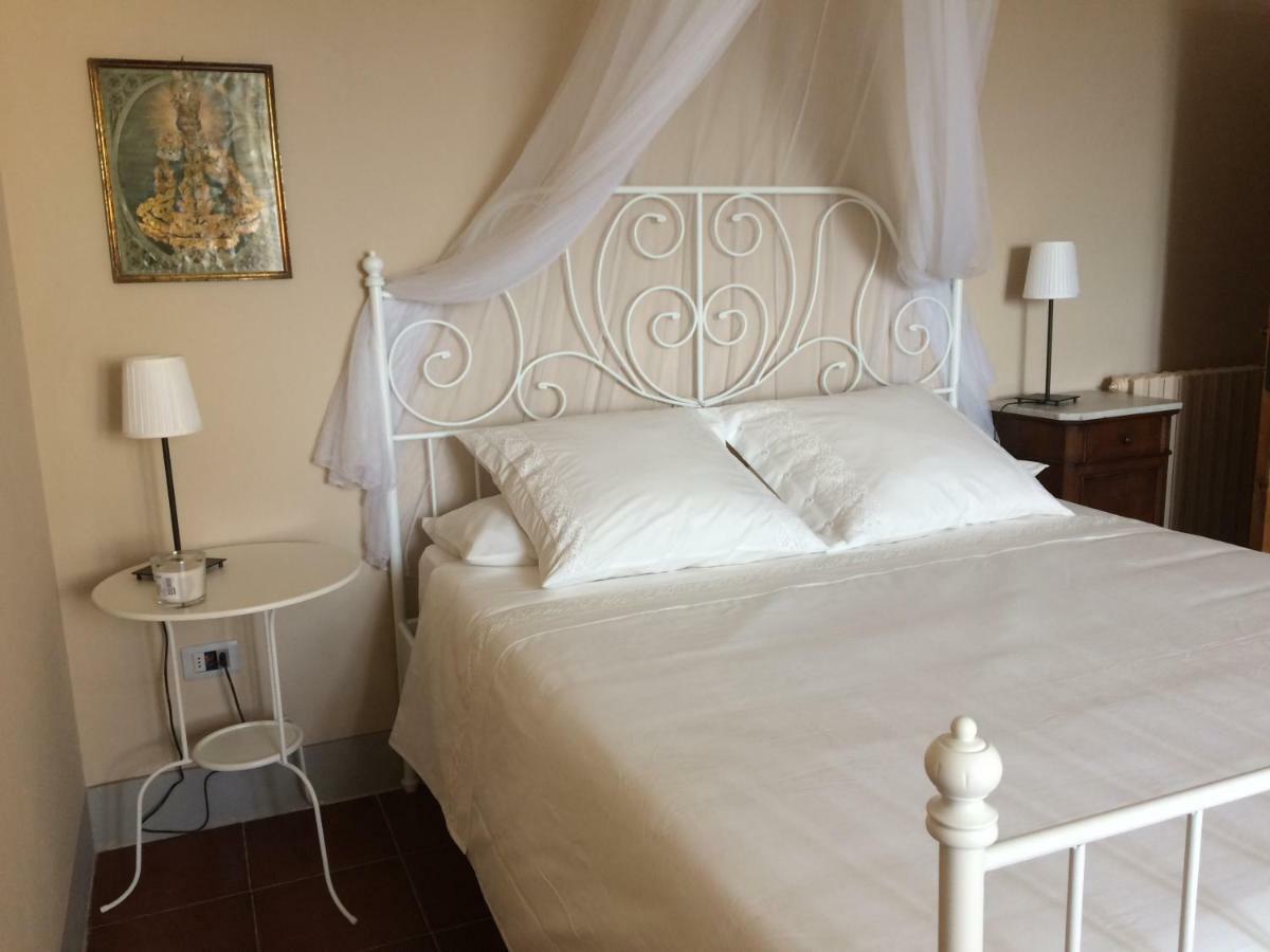 La Casina Del Poggio Apartment Ponticino ภายนอก รูปภาพ